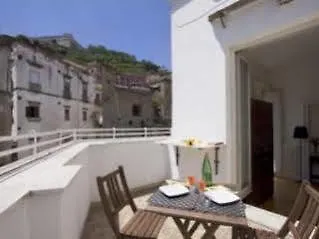 Spaccanapoli Comfort 4* Naples