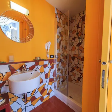 Spaccanapoli Comfort فندق مبيت وإفطار نابولي