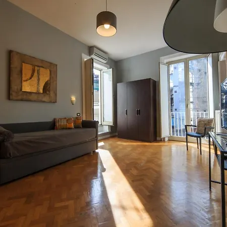 Nocleg ze śniadaniem Spaccanapoli Comfort 2*